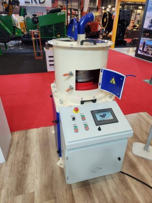 SEM Centrifuge Concentrator